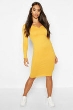 Load image into Gallery viewer, Notch Front Jumbo Ribbed Midi Dress