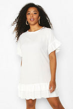 Load image into Gallery viewer, Plus Linen Look Woven Ruffle Smock Dress