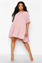 Load image into Gallery viewer, Plus Ruched Detail Smock Dress