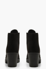Load image into Gallery viewer, Lace Up Chunky Heel Hiker Boots
