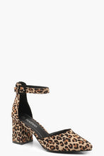 Load image into Gallery viewer, Leopard Print Pointed Low Block Heel Ballets
