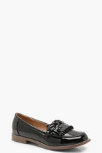 Load image into Gallery viewer, Bow and Fringe Loafers
