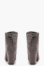 Load image into Gallery viewer, Lace Up Back Heel Shoe Boots
