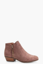 Load image into Gallery viewer, Zip Trim Chelsea Ankle Boots
