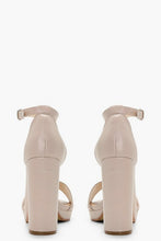 Load image into Gallery viewer, Wide Fit Platform Block Heels
