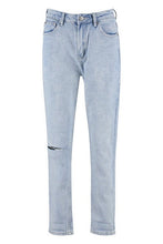 Load image into Gallery viewer, Light Wash Rip High Waist Mom Jeans
