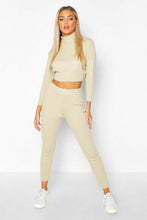 Load image into Gallery viewer, Turtle Neck Rib Knit Set
