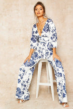Load image into Gallery viewer, Floral Print Wide Leg Trousers
