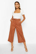 Load image into Gallery viewer, Cord Self Belt Culottes
