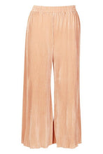 Load image into Gallery viewer, Plated Flared Hem Culottes
