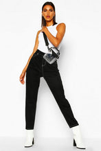 Load image into Gallery viewer, High Rise Contrast Stitch Mom Jean
