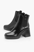 Load image into Gallery viewer, Croc Chunky Heel Chelsea Boots
