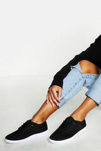 Load image into Gallery viewer, Basic Lace Up Pumps
