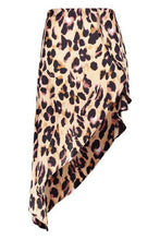 Load image into Gallery viewer, Plus Leopard Print Satin Asymmetric Skirt
