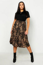 Load image into Gallery viewer, Plus Jersey Animal Print Midi Skater Skirt
