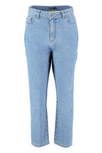 Load image into Gallery viewer, Petite Straight Leg Jeans
