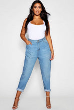 Load image into Gallery viewer, Plus Fabienne High Rise Mom Jeans

